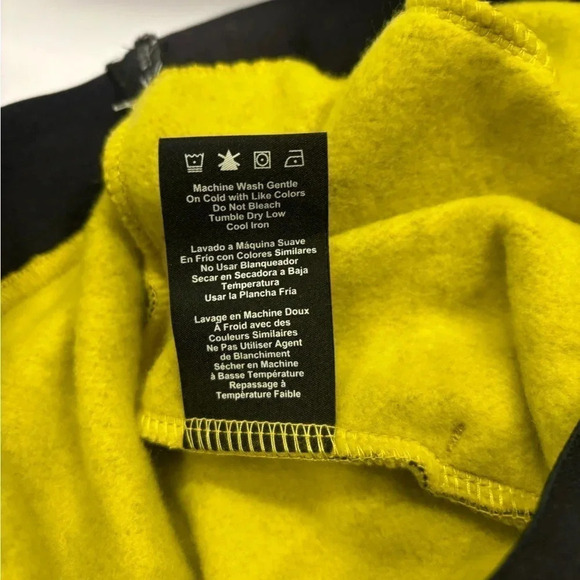 UGG Women's Chrissy Short Checks Size M - Picture 8 of 10